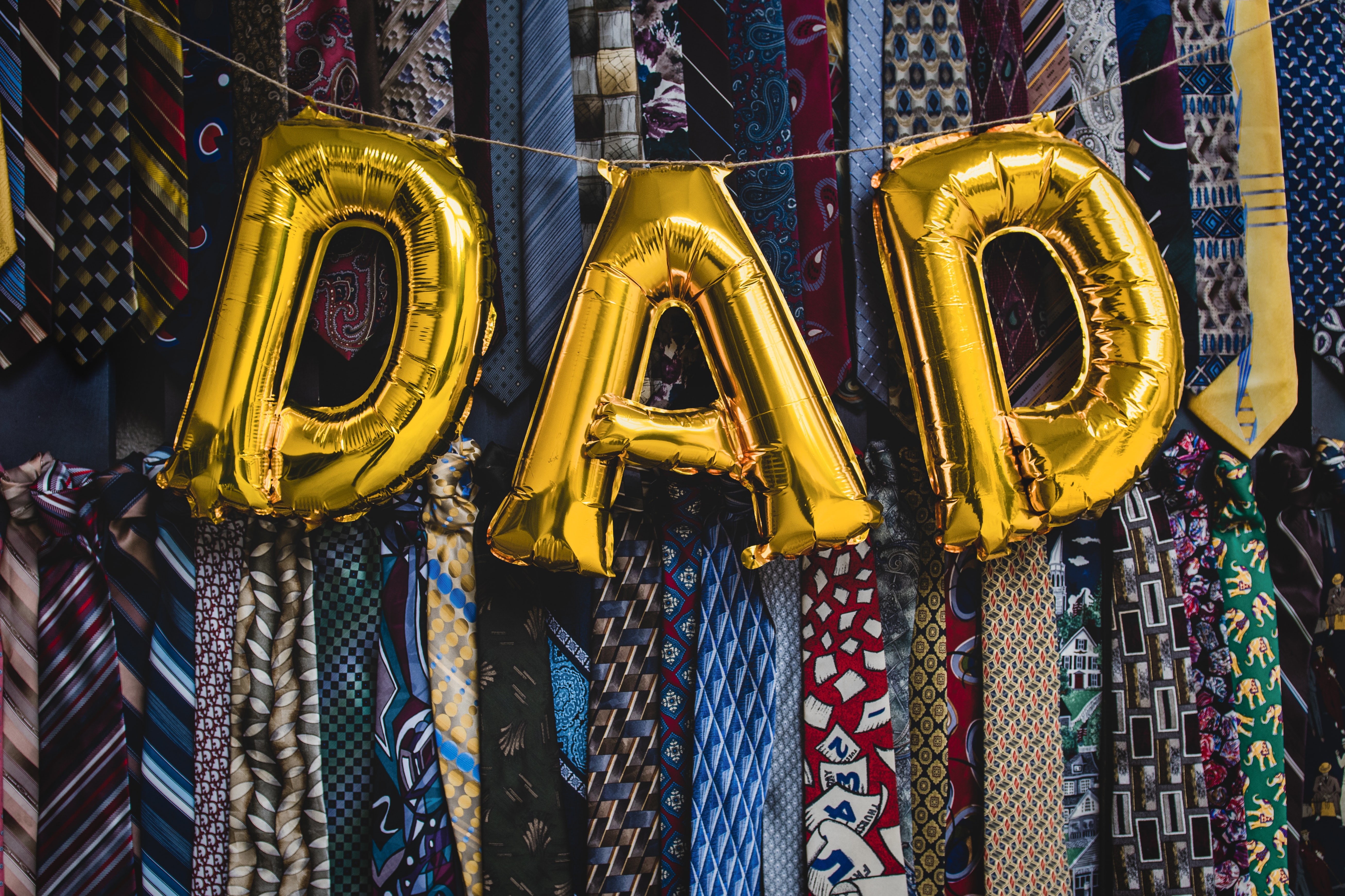 Gold inflatable DAD balloons